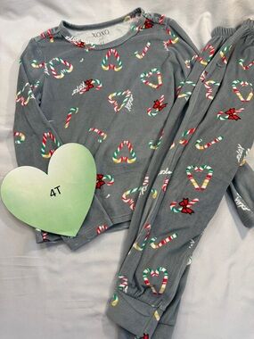 XOXO - Kids 4/5 yr Grey Pajama Set with Festive Candy Cane Design